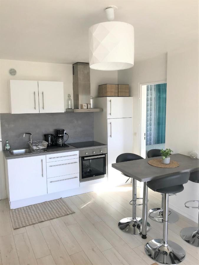- Bel Lumineux Avec Balcon Dans Résidence Privée Appartement